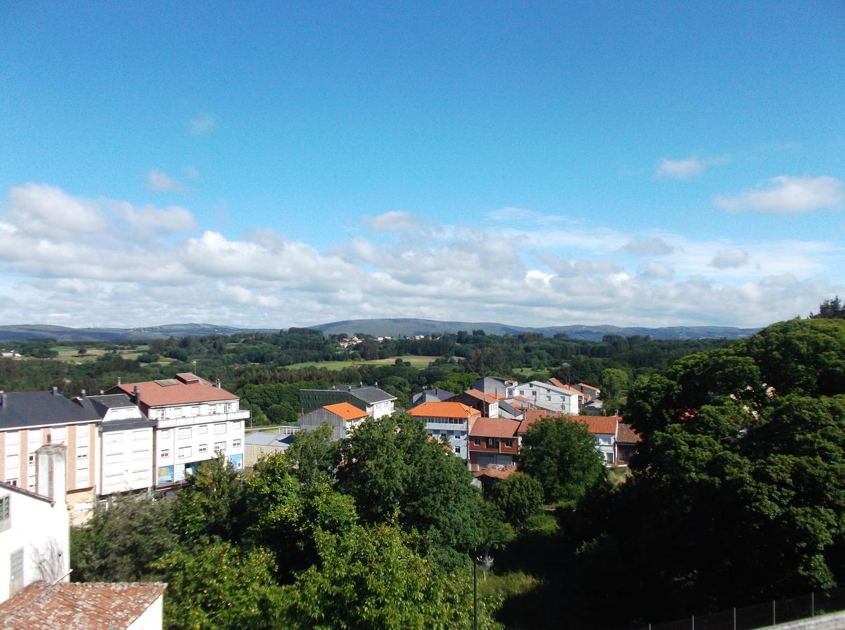 O Cabalo Verde Palas de Rei Eksteriør bilde